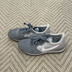 Nike Internationalist Tennis Shoe